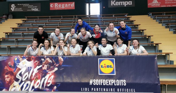La section Handball du lycée Jeanne d'Arc d'Aulnoye Aymeries gagne le championnat national UGSEL Elite